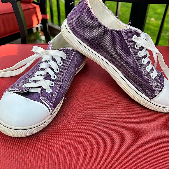 Purple Low Rise Sneakers - Picture 1 of 6
